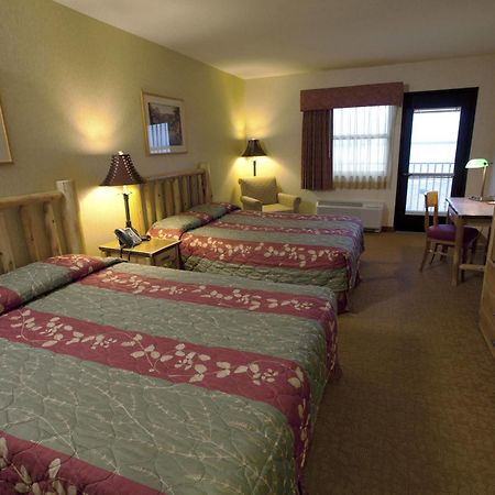 Kewadin St. Ignace Hotel Evergreen Shores Kültér fotó